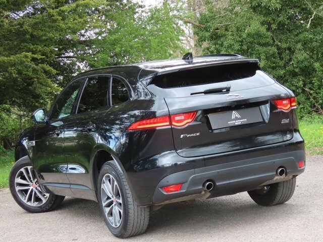Jaguar F-Pace Automatic OW67EHY Black #6