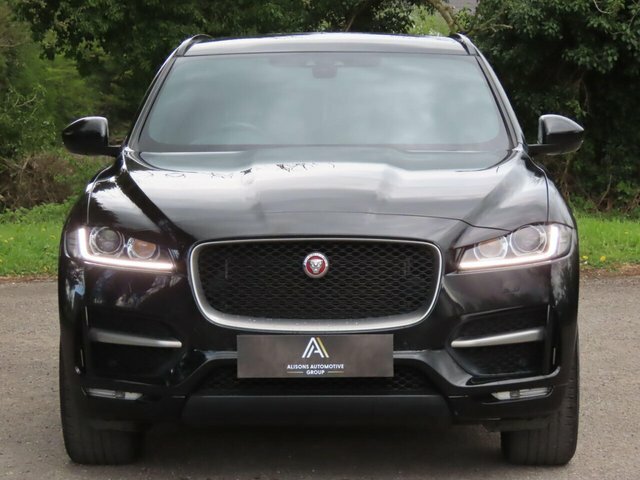Jaguar F-Pace Automatic OW67EHY Black #2