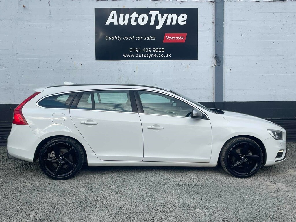 Volvo V60 R-design D3 YB63FYZ #4