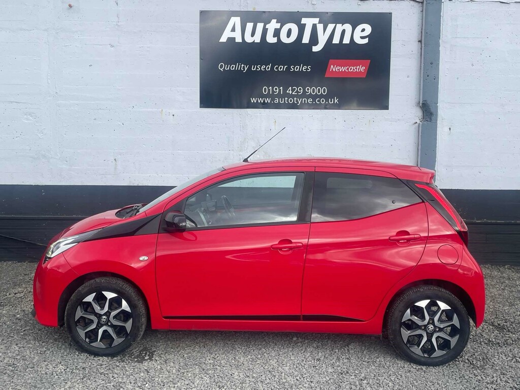 Toyota Aygo X X-trend Vvt-i YF19KWY Red #4
