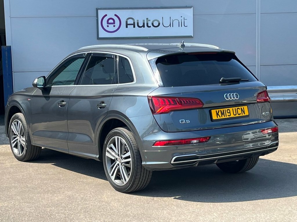 Audi Q5 2L S Line KM19UCN Grey #4