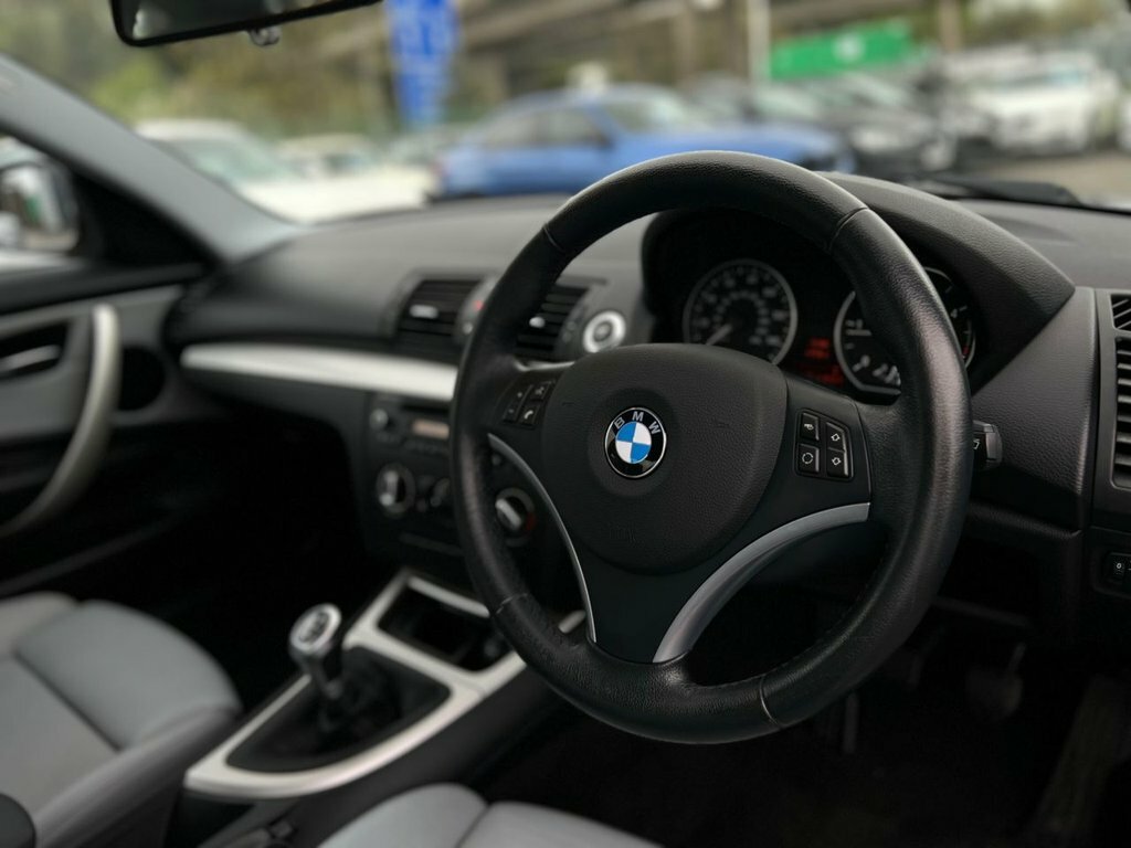 BMW 1 Series 2L Sport Blue #4