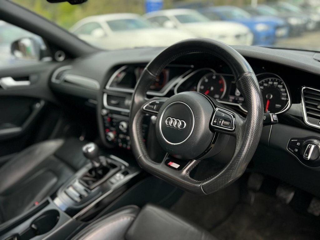 Audi A4 2L Black Edition MM62CFA Grey #4