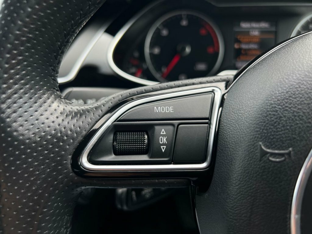 Audi A4 2L Black Edition MM62CFA Grey #5
