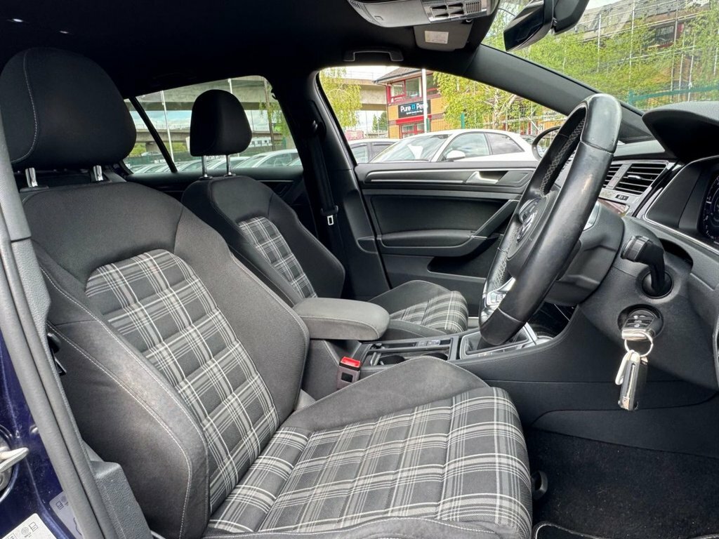 Volkswagen Golf 2L Gtd HT18XTN Blue #5