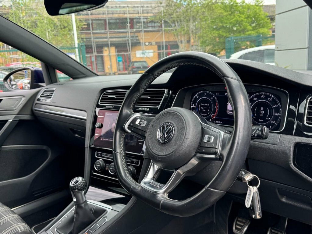 Volkswagen Golf 2L Gtd HT18XTN Blue #4
