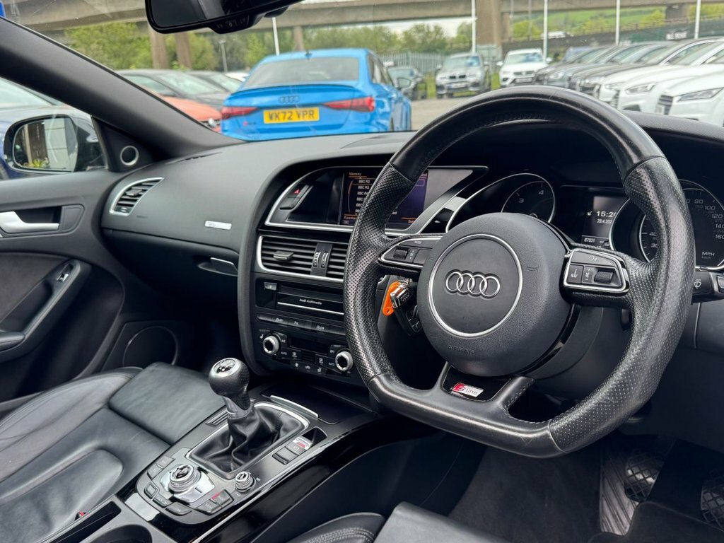 Audi A5 2L Black Edition Plus OE16HGO Black #4