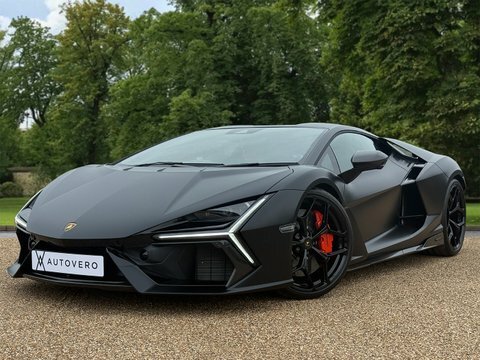 Lamborghini Revuelto V12 Black