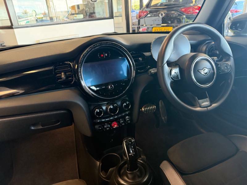 Mini Hatch 1.5 Cooper Sport - 2023 23 EY23FHL Yellow #6