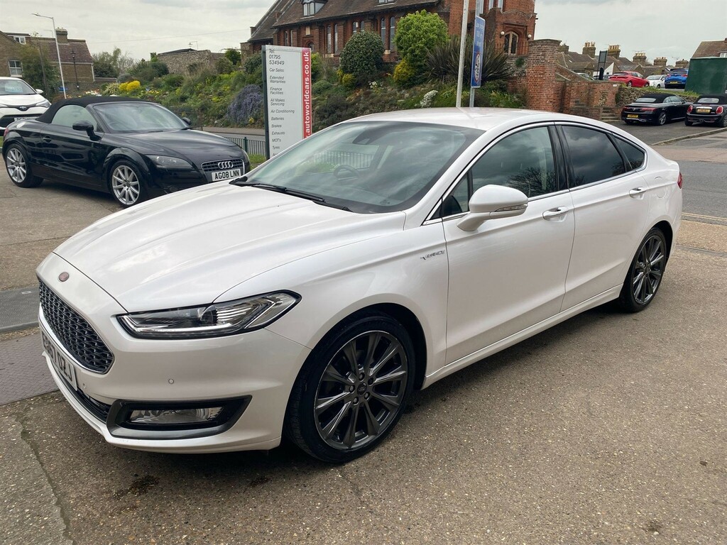 Ford Mondeo 2.0 Tdci Vignale Hatchback Powershift E