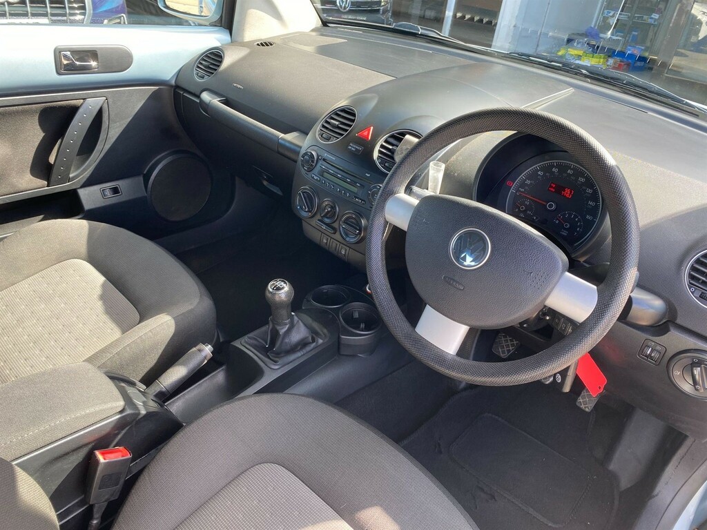 Volkswagen Beetle 1.6 Sola Cabriolet Euro 4  #5