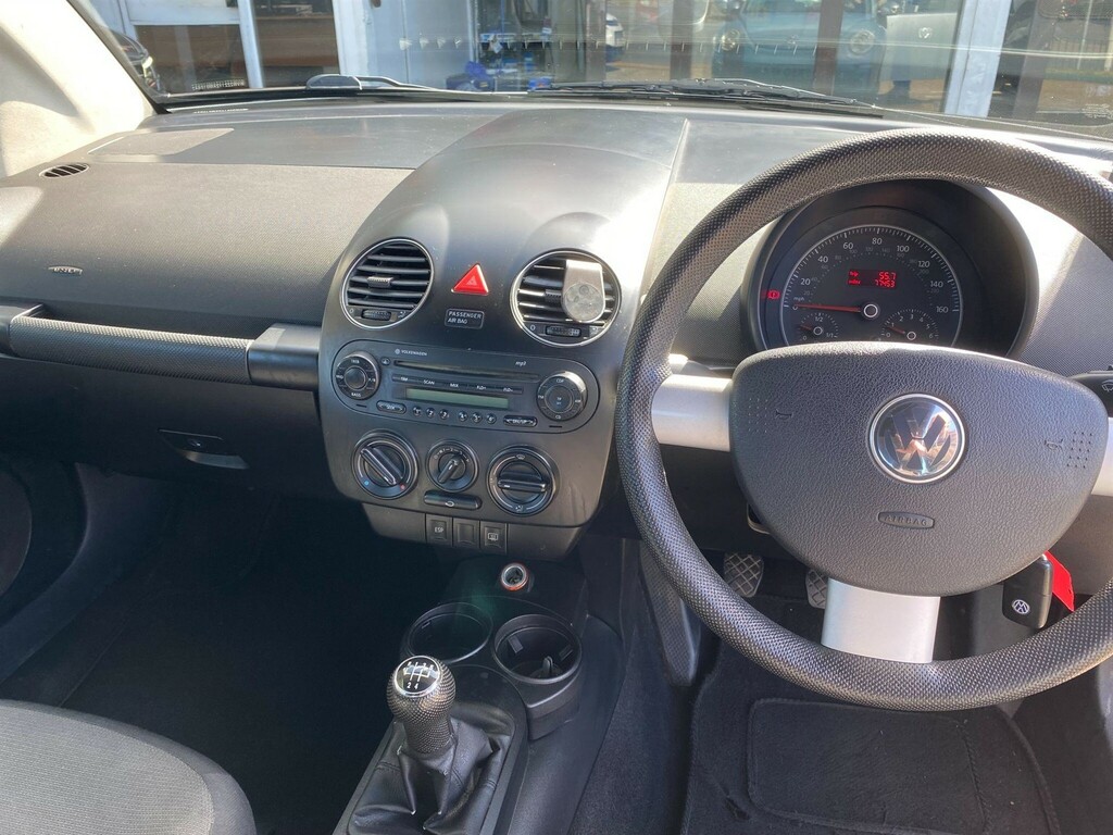Volkswagen Beetle 1.6 Sola Cabriolet Euro 4  #6