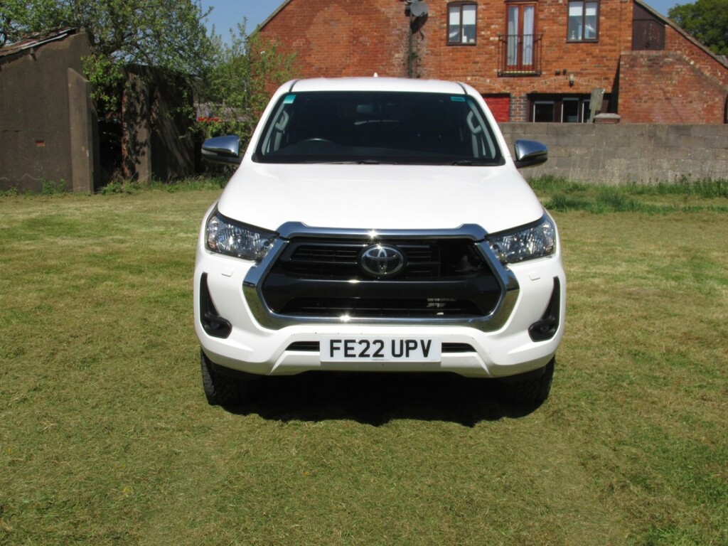 Toyota HILUX Icon 4X4 D-4d Double Cab 2.4 FE22UPV White #2