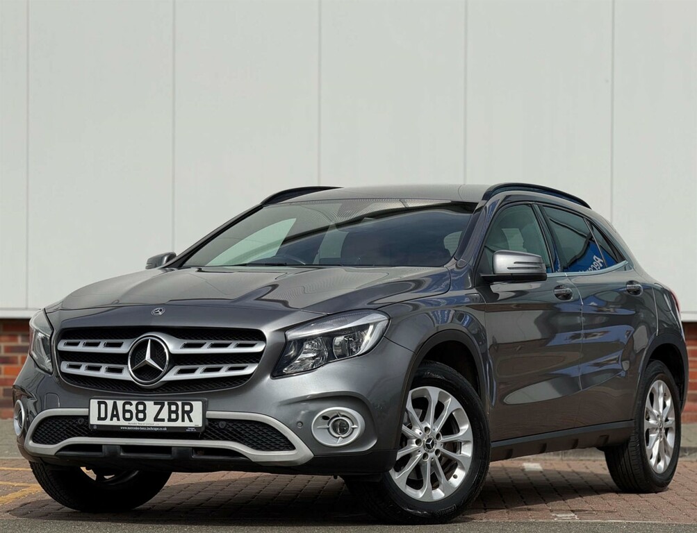 Mercedes-Benz GLA Class Se Executive DA68ZBR Grey #3
