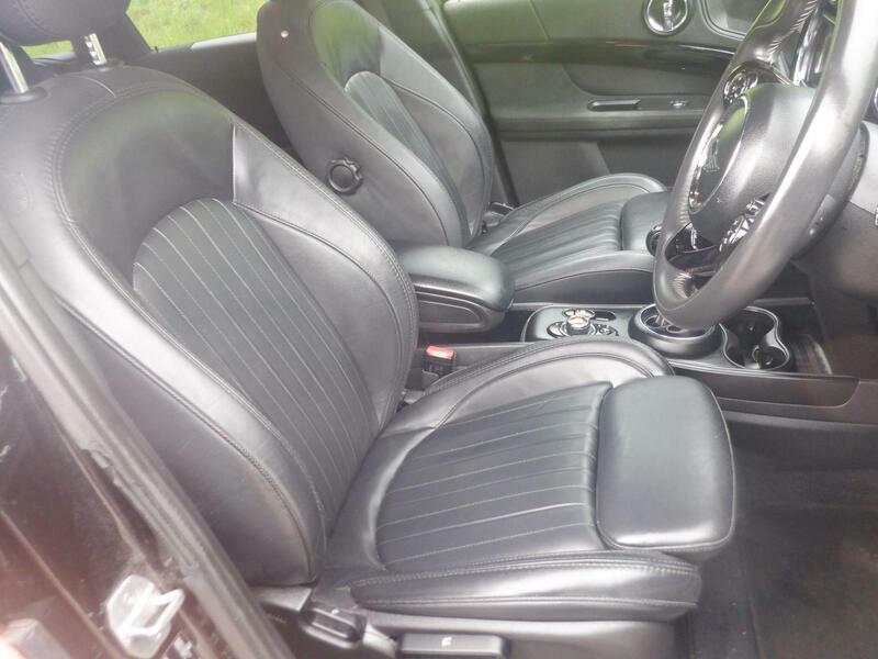 Mini Countryman 1.5 Cooper Exclusive Euro 6 Ss FR19NPP Black #3
