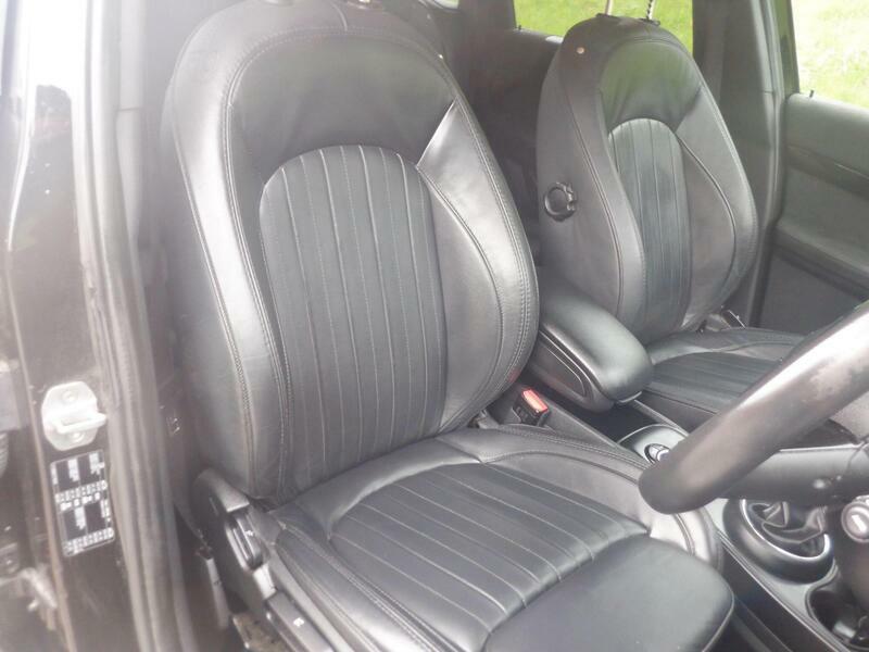Mini Countryman 1.5 Cooper Exclusive Euro 6 Ss FR19NPP Black #4