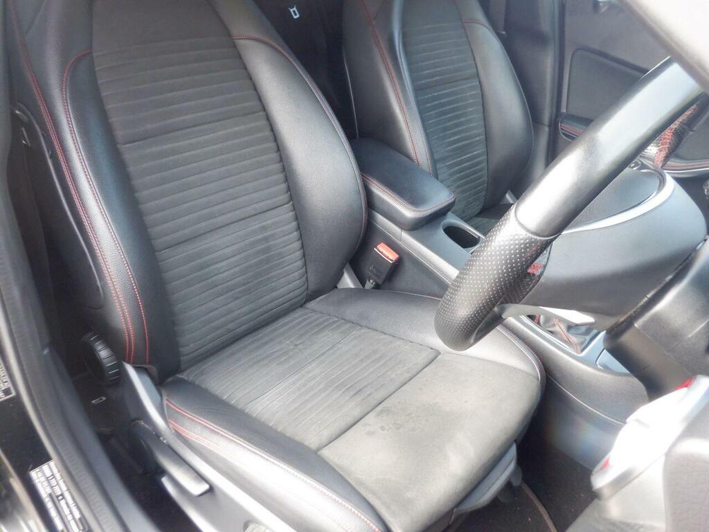 Mercedes-Benz A Class 1.6 A160 Amg Line Executive Euro 6 Ss KM17NYP Black #3