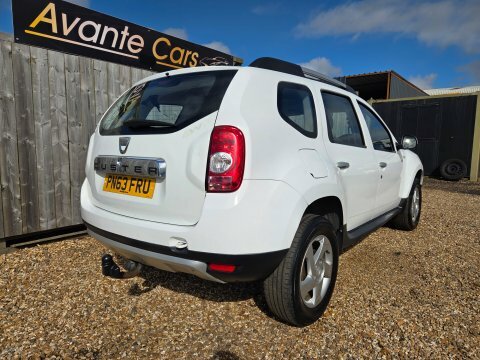 Dacia Duster Laureate Dci 4Wd PN63FRU White #3