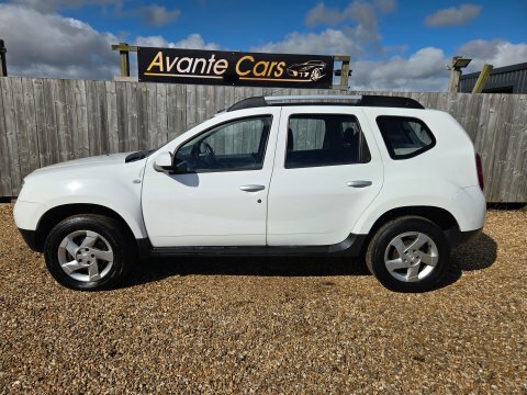 Dacia Duster Laureate Dci 4Wd PN63FRU White #6