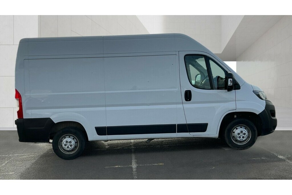 Peugeot Boxer Bluehdi 335 Professional Premium U5243 Ulez RA23EVM White #3
