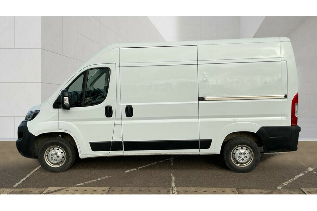 Peugeot Boxer Bluehdi 335 Professional Premium U5243 Ulez RA23EVM White #4