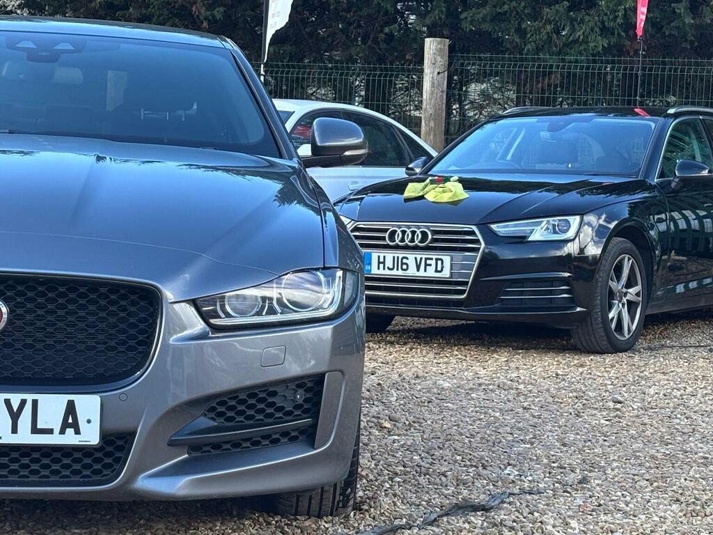 Jaguar XE 2.0D R-sport Awd Euro 6 Ss 2017 OV67YLA Grey #4