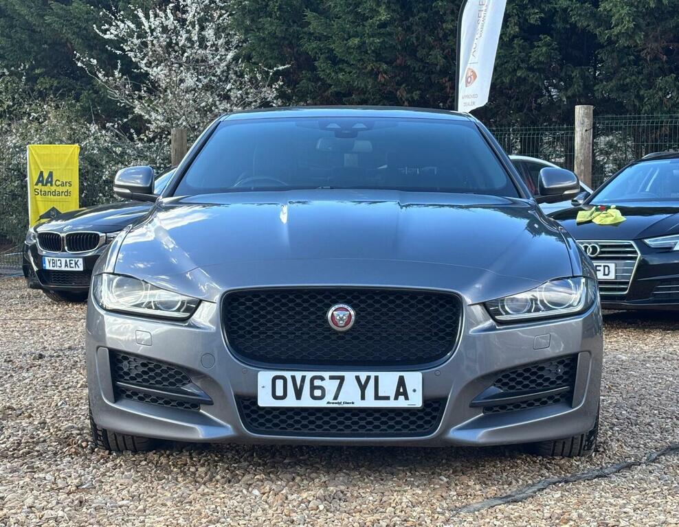 Jaguar XE 2.0D R-sport Awd Euro 6 Ss 2017 OV67YLA Grey #2