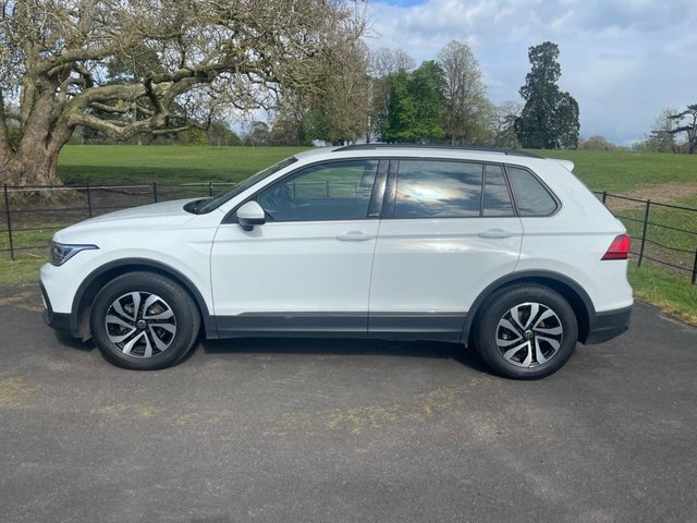 Volkswagen Tiguan 2022 1.5 Tsi Active Suv Dsg Euro 6 Ss RK22XBL White #2