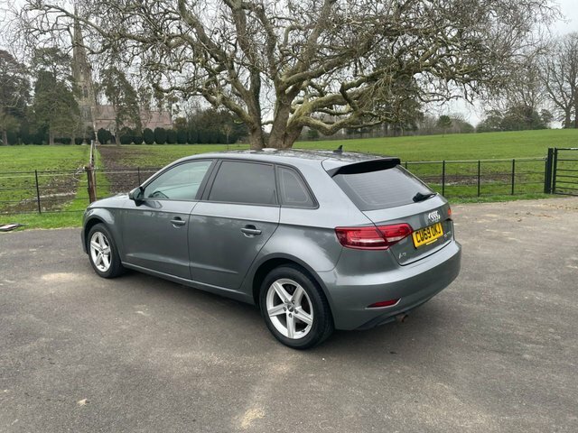 Audi A3 2019 1.0 Tfsi 30 Se Technik Sportback M CU69OKJ Grey #3