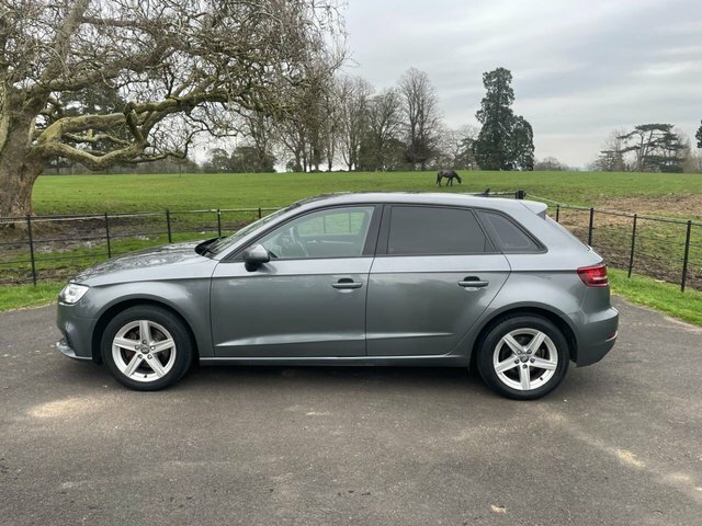 Audi A3 2019 1.0 Tfsi 30 Se Technik Sportback M CU69OKJ Grey #2
