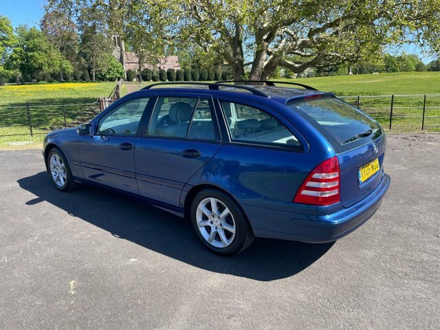 Mercedes-Benz C Class 2006 2.1 C220 Cdi Classic Se Estate Aut Blue #3