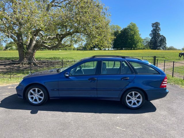Mercedes-Benz C Class 2006 2.1 C220 Cdi Classic Se Estate Aut Blue #2