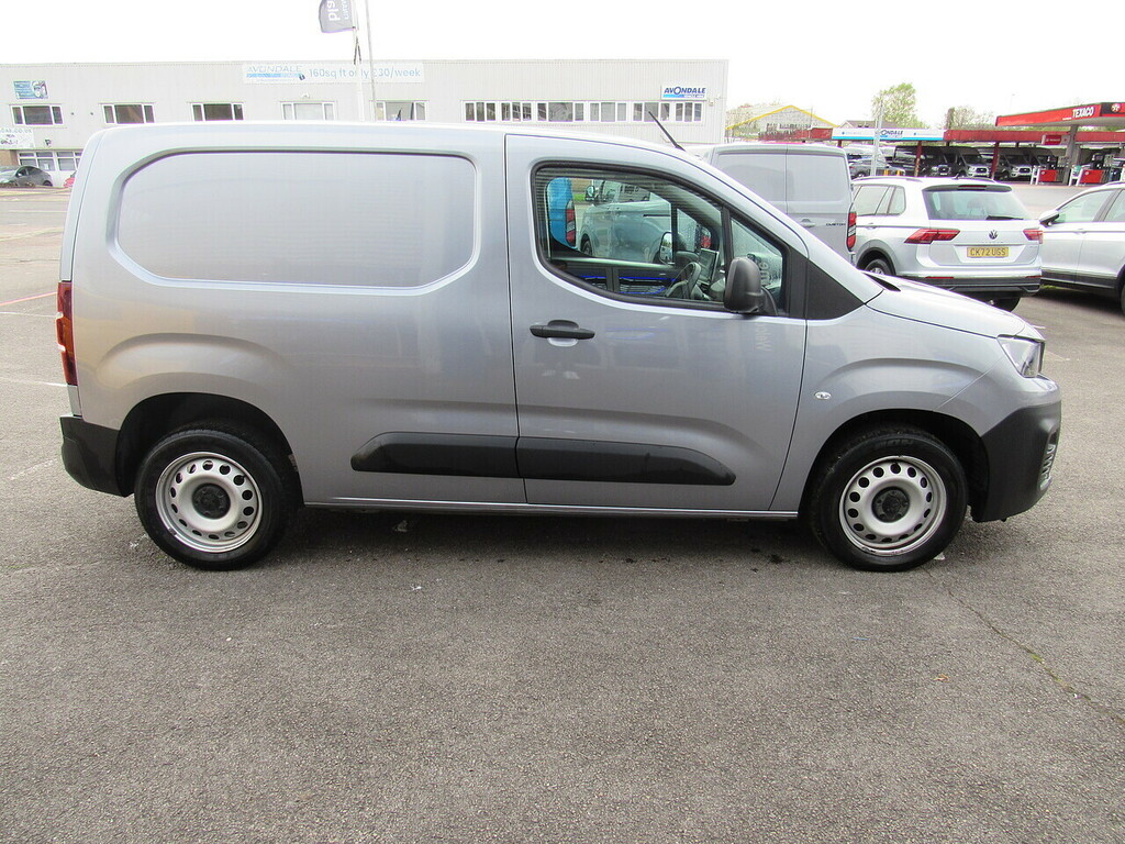Peugeot Partner Bluehdi 1000 Professional Premium Euro 6 Van 3 S CF23VZC Grey #6