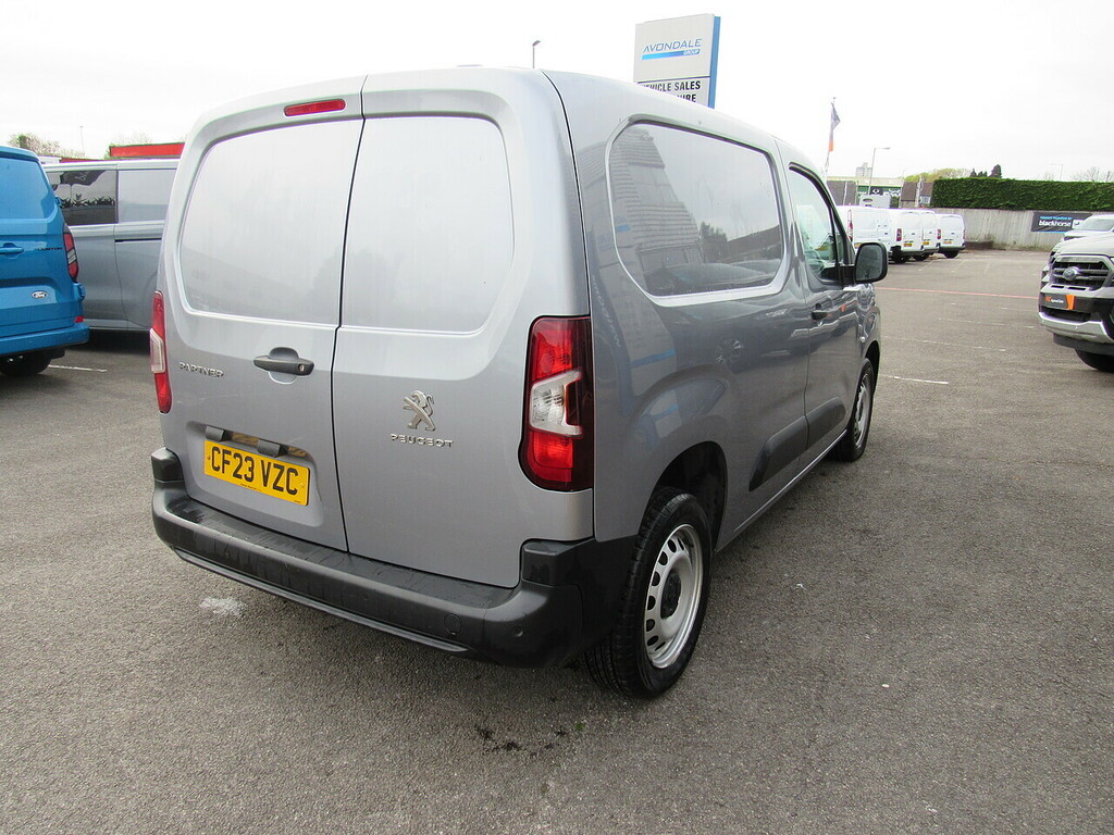 Peugeot Partner Bluehdi 1000 Professional Premium Euro 6 Van 3 S CF23VZC Grey #5