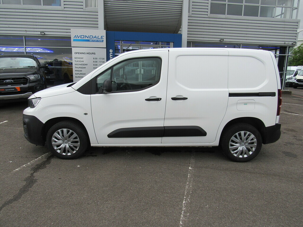 Peugeot Partner 1.2 1000 Puretech Professional Standard Panel Van LS70HRG White #2