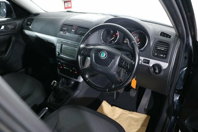 Skoda Yeti 2.0 Tdi S Outdoor White #7