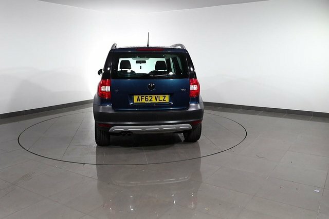 Skoda Yeti 2.0 Tdi S Outdoor White #66
