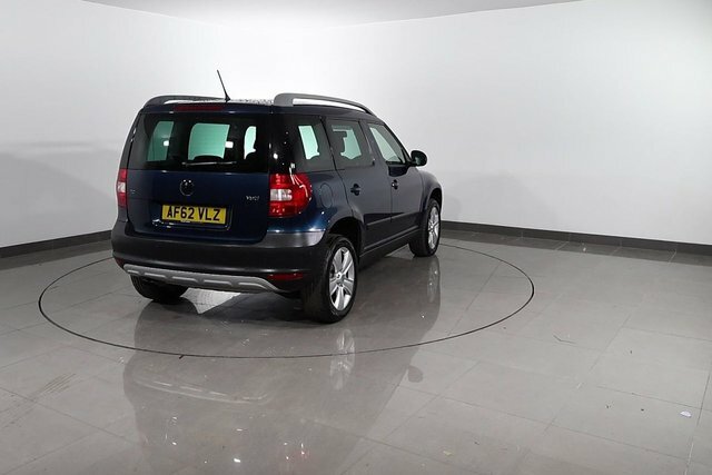 Skoda Yeti 2.0 Tdi S Outdoor White #72
