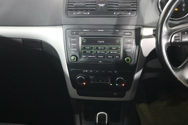 Skoda Yeti 2.0 Tdi S Outdoor White #4