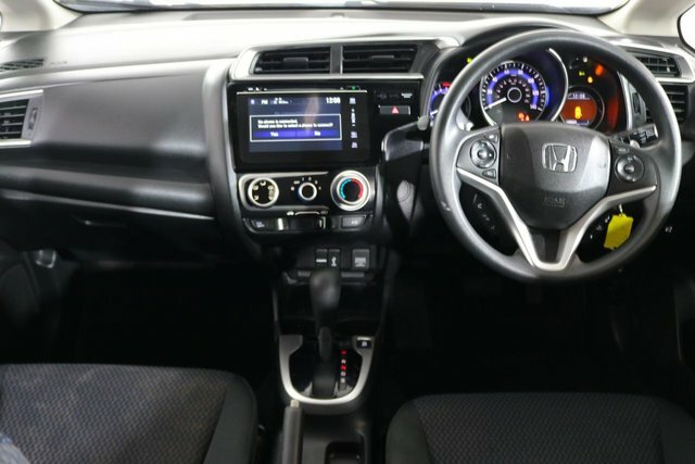 Honda Jazz 1.3 I-vtec Se Hatchback Cvt Euro 6 S S Grey #3