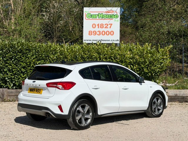 Ford Focus 1.0T Ecoboost Active Hatchback WM19AGU White #2