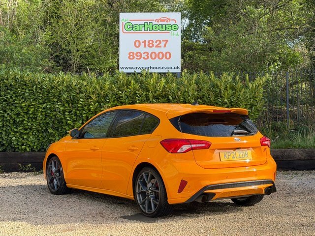 Ford Focus 2.3T Ecoboost St Hatchback Orange #2