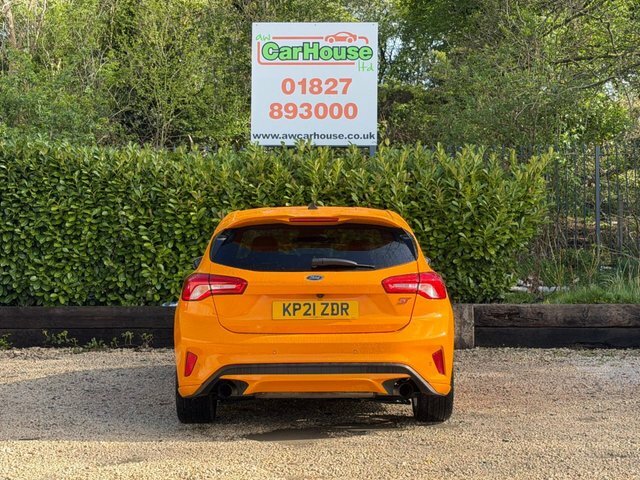 Ford Focus 2.3T Ecoboost St Hatchback Orange #5