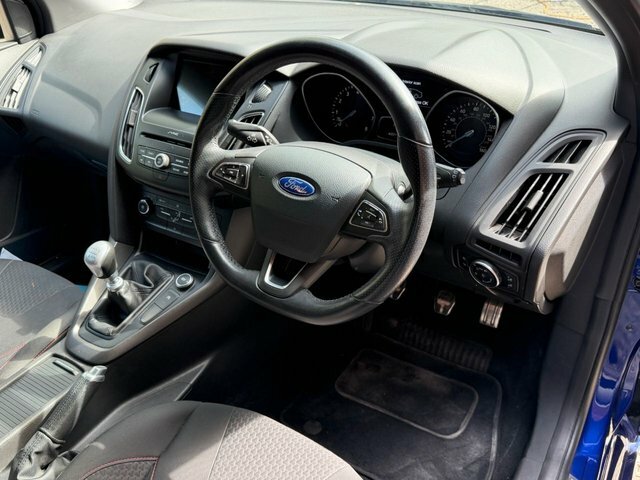Ford Focus 1.0T Ecoboost St-line Hatchback KS67NLN Blue #4