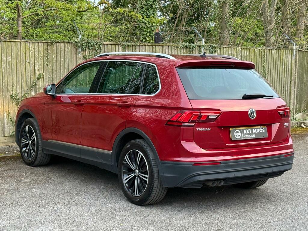 Volkswagen Tiguan 2.0 Tdi Se Navigation 4Motion Euro 6 Ss  Red #4