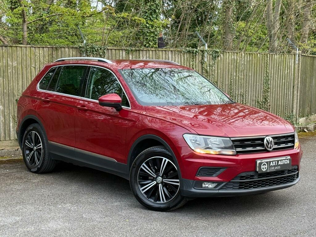Volkswagen Tiguan 2.0 Tdi Se Navigation 4Motion Euro 6 Ss Red