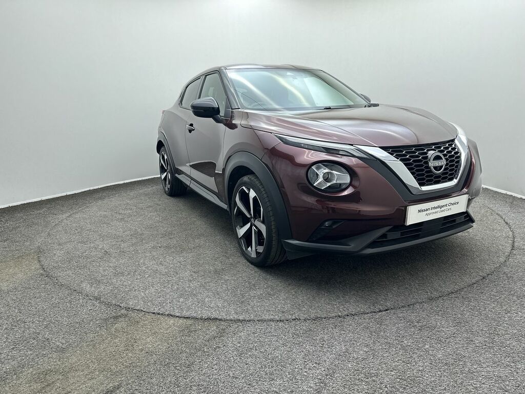 Nissan Juke 1.0 Dig-t 114 Tekna OV72WUC Red #2