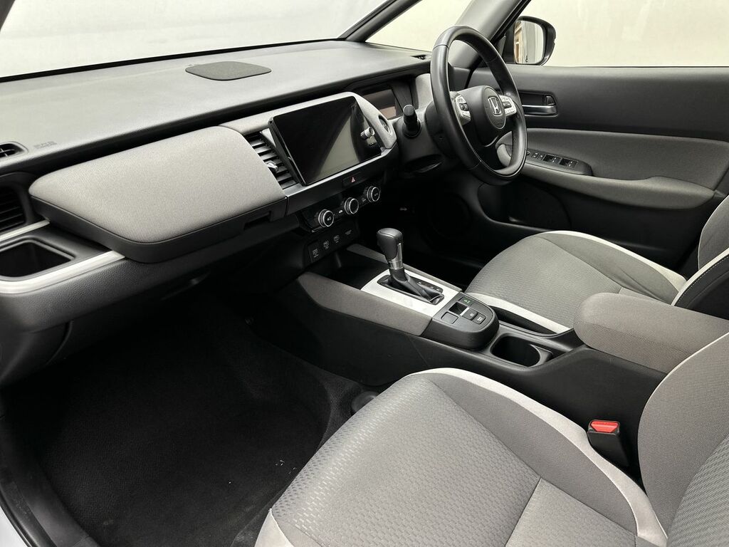Honda Jazz 1.5 I-mmd Hybrid Crosstar Ex Ecvt RO23EBK White #3