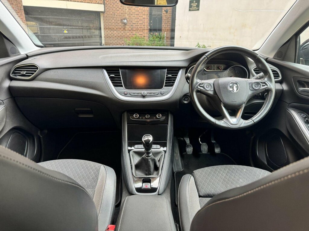 Vauxhall Grandland X 1.2 Turbo Griffin Edition Euro 6 Ss RV71VYN Black #2