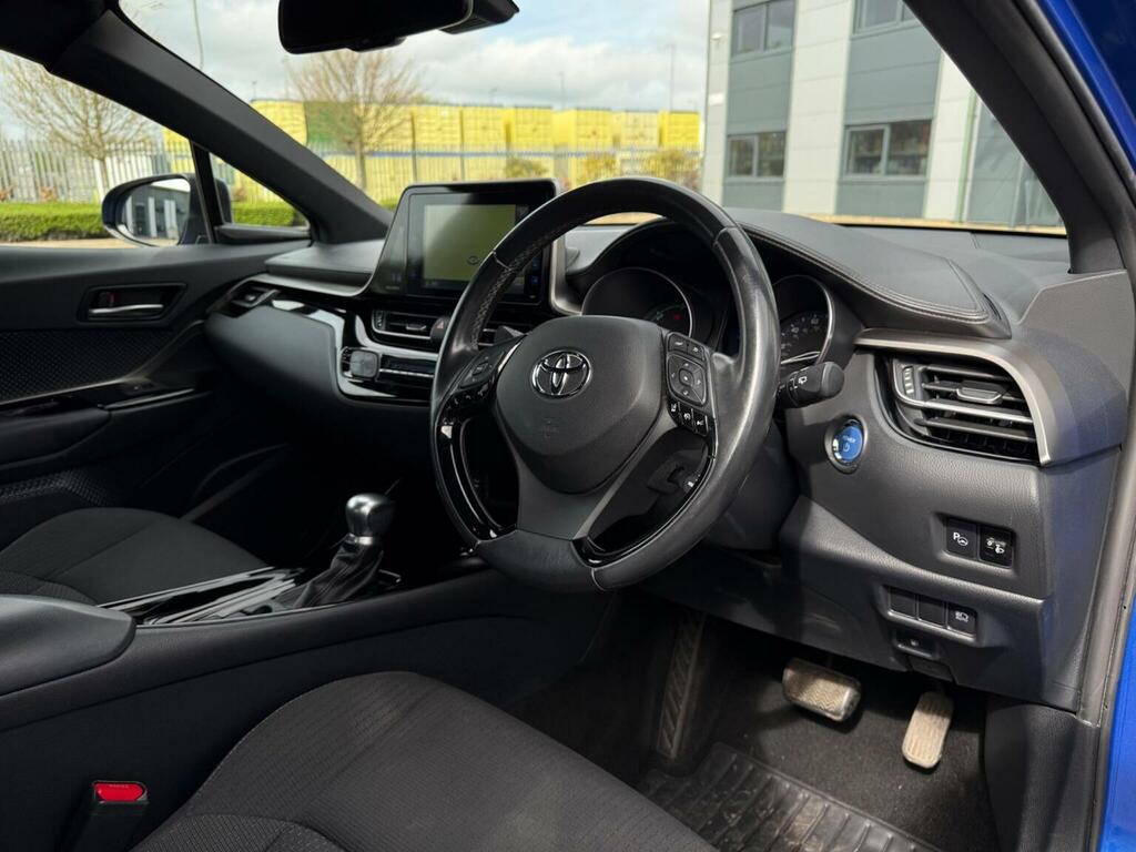 Toyota C-Hr Suv 1.8 Vvt-h Design Cvt Euro 6 Ss 201868 YF68EVP Blue #2